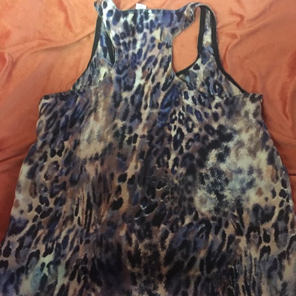 Top - Picture 4 of 4